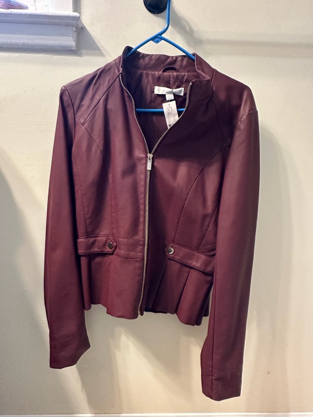 🎉NWT🎉 New York & Company Burgundy  Faux Leather Zip Jacket